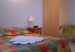 Cambridge Hotel Motel - Accommodation Mooloolaba